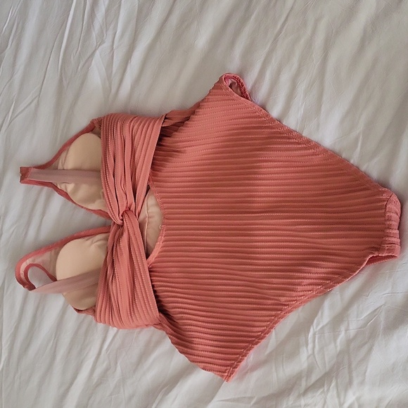 NWT Cupshe One Piece Bathing Suit - Picture 4 of 7